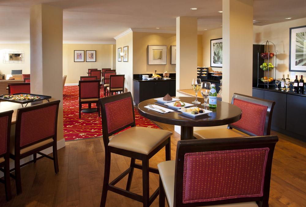 Ventura Beach Marriott Exterior foto