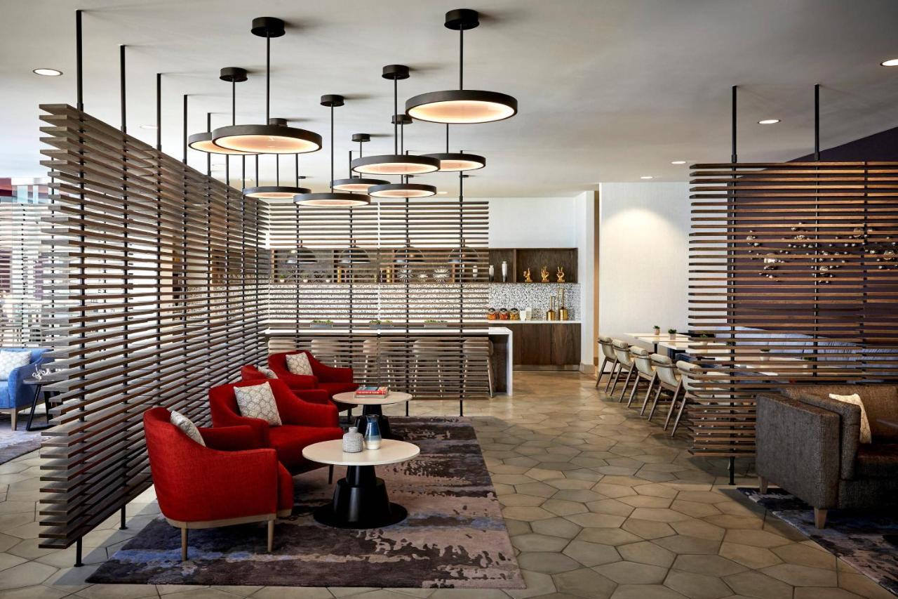 Ventura Beach Marriott Exterior foto